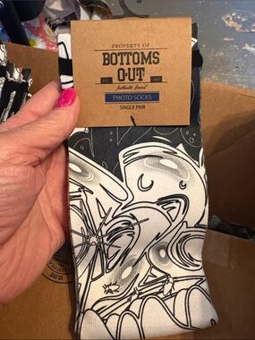 Bottoms O'Ut Black & White Graphic Photo Socks - Men Two Pairs